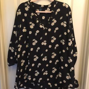 Rue 21 v neck blouse